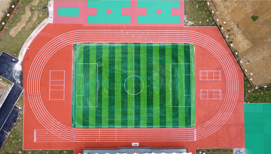 Synthetic poured running track